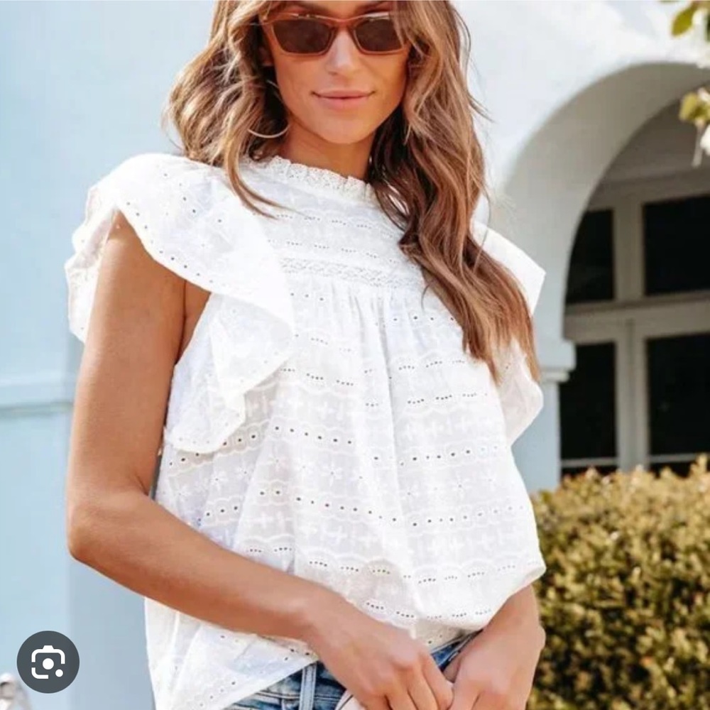 NWT Vici White Eyelet Flutter Top